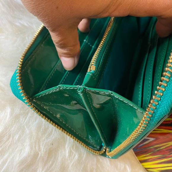 TORY BURCH Green patent leather wallet - Picture 7 of 7